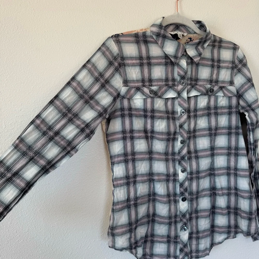 2 FOR $20 Cabi Plaid Floral Back Button Front Long Sleeve Shirt Blouse Top S - Picture 4 of 8